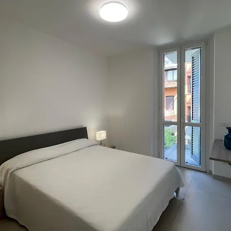 Carissimi 4 Apartment Milan Room photo