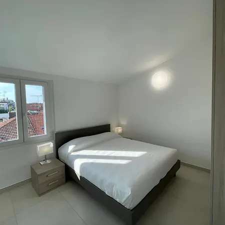 Carissimi 4 Apartment Milan Room photo