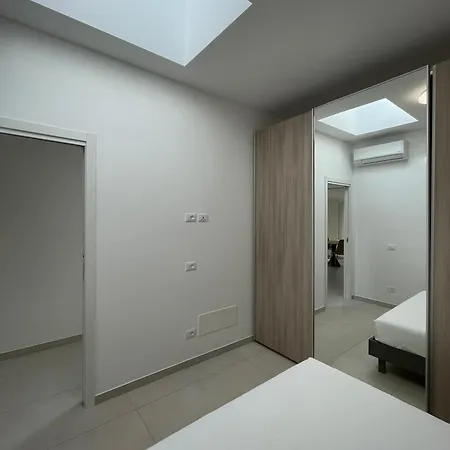 Carissimi 4 Apartment Milan Room photo